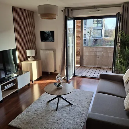 Avec Balcon & Parking Prive Lägenhet *