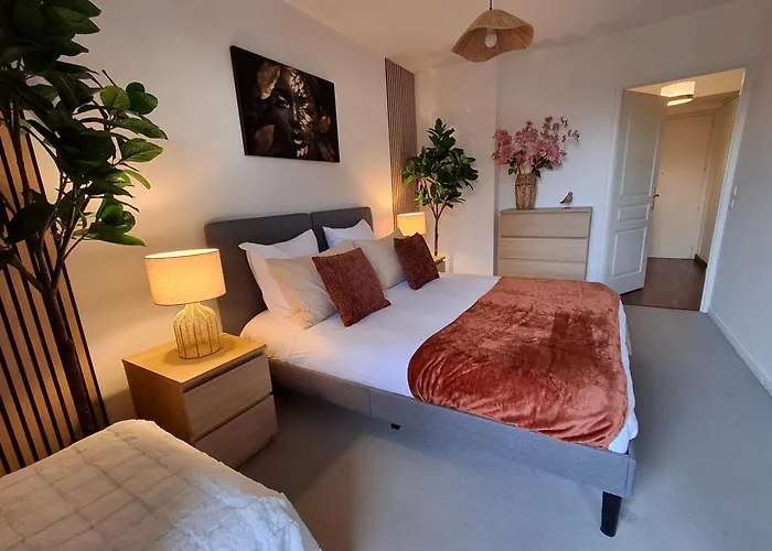 Lägenhet Avec Balcon & Parking Prive Montévrain